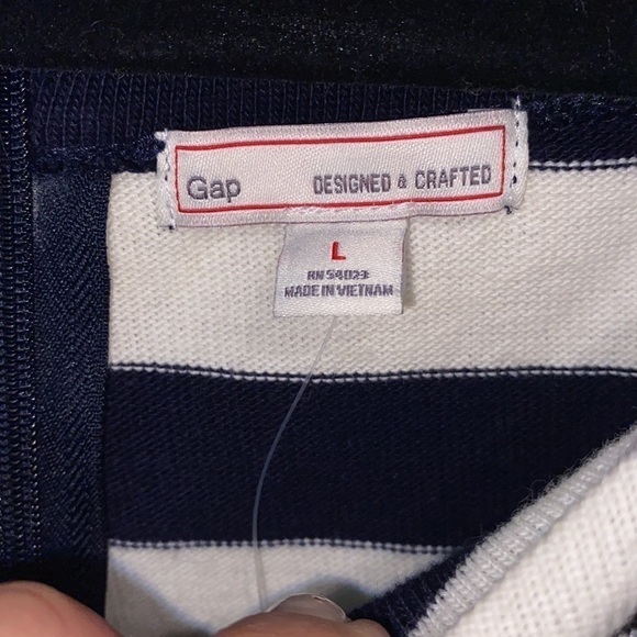 Gap striped dress large NEW‎ navy white contrast hourglass shape - Picture 2 of 4
